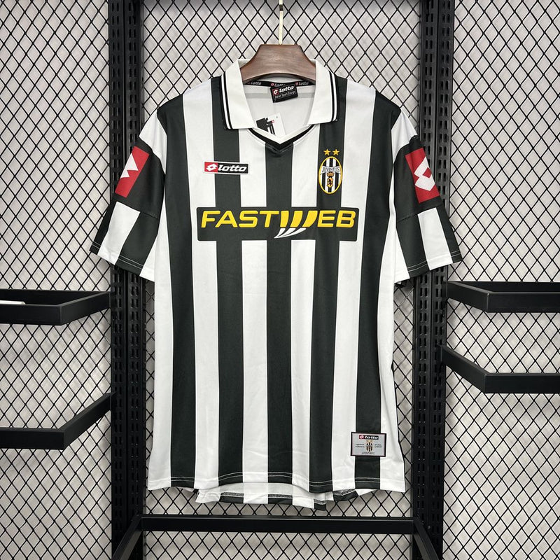 Juventus retro 2001-02