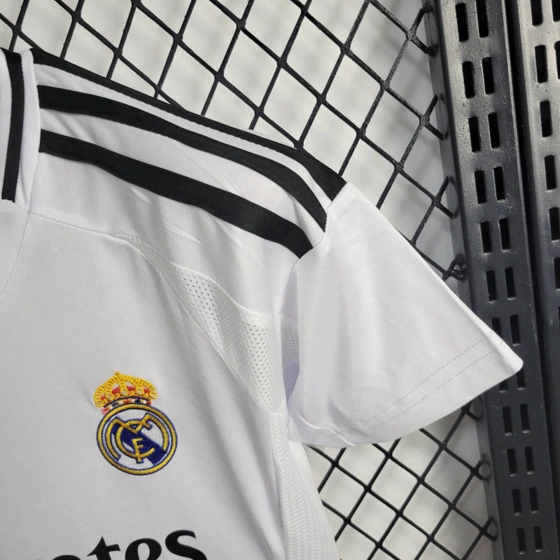 Conjunto Infantil Real Madrid away 2024/25