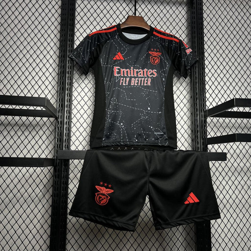 Conjunto infantil Benfica preto Away 2024/25