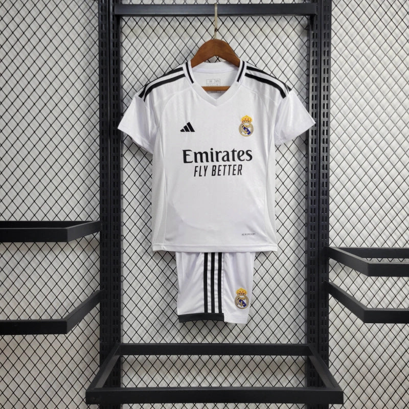 Conjunto Infantil Real Madrid away 2024/25