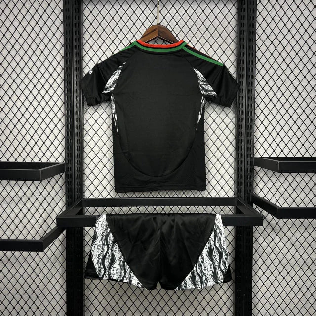 Conjunto Infantil preto Away 2024/25