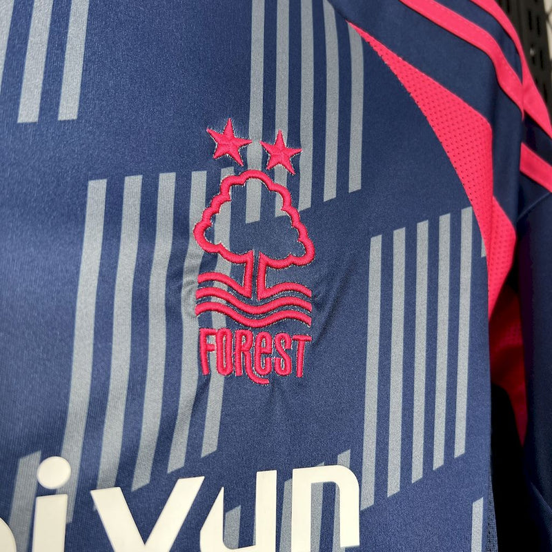 Nottingham Forest alternativa 2024-25