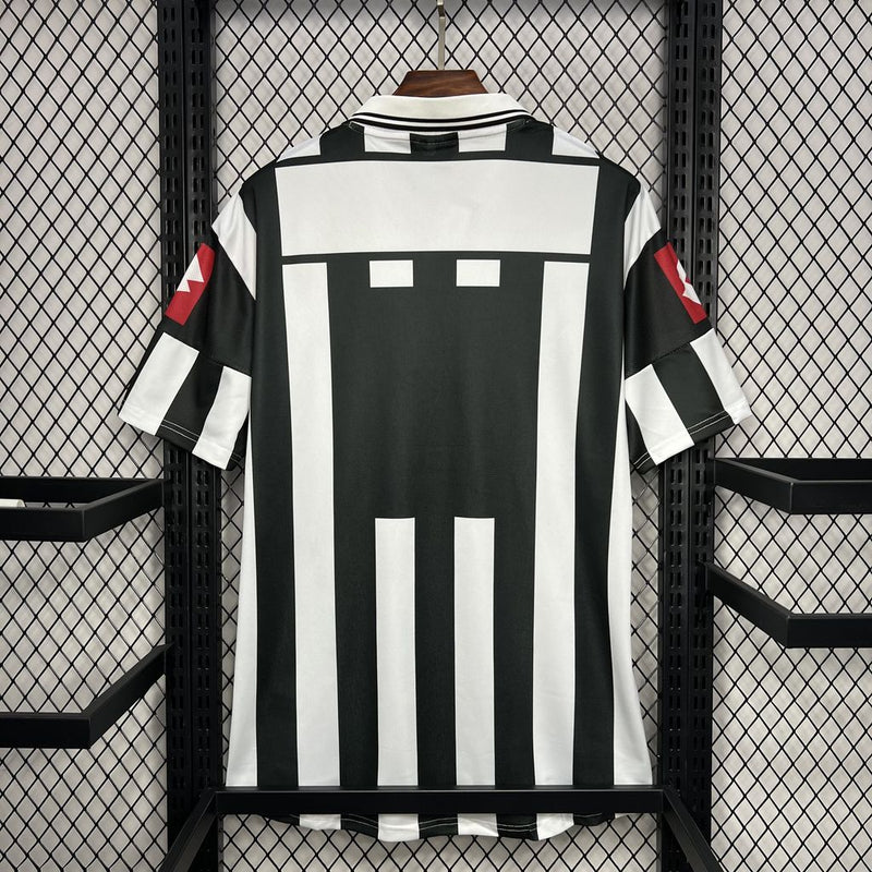 Juventus retro 2001-02